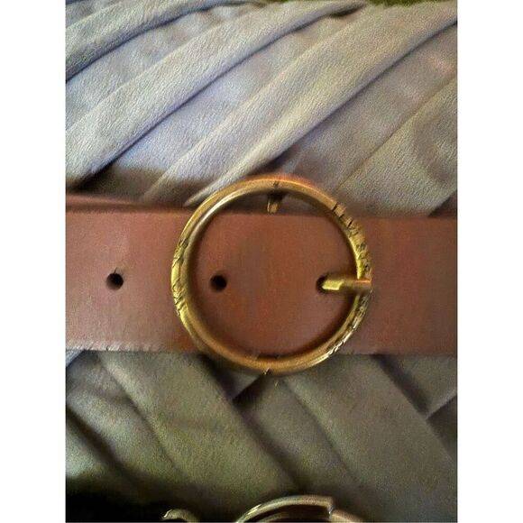 Levi’s Lot of 2 Brown & Black Leather Belt sz 42 EUC - Picture 3 of 7